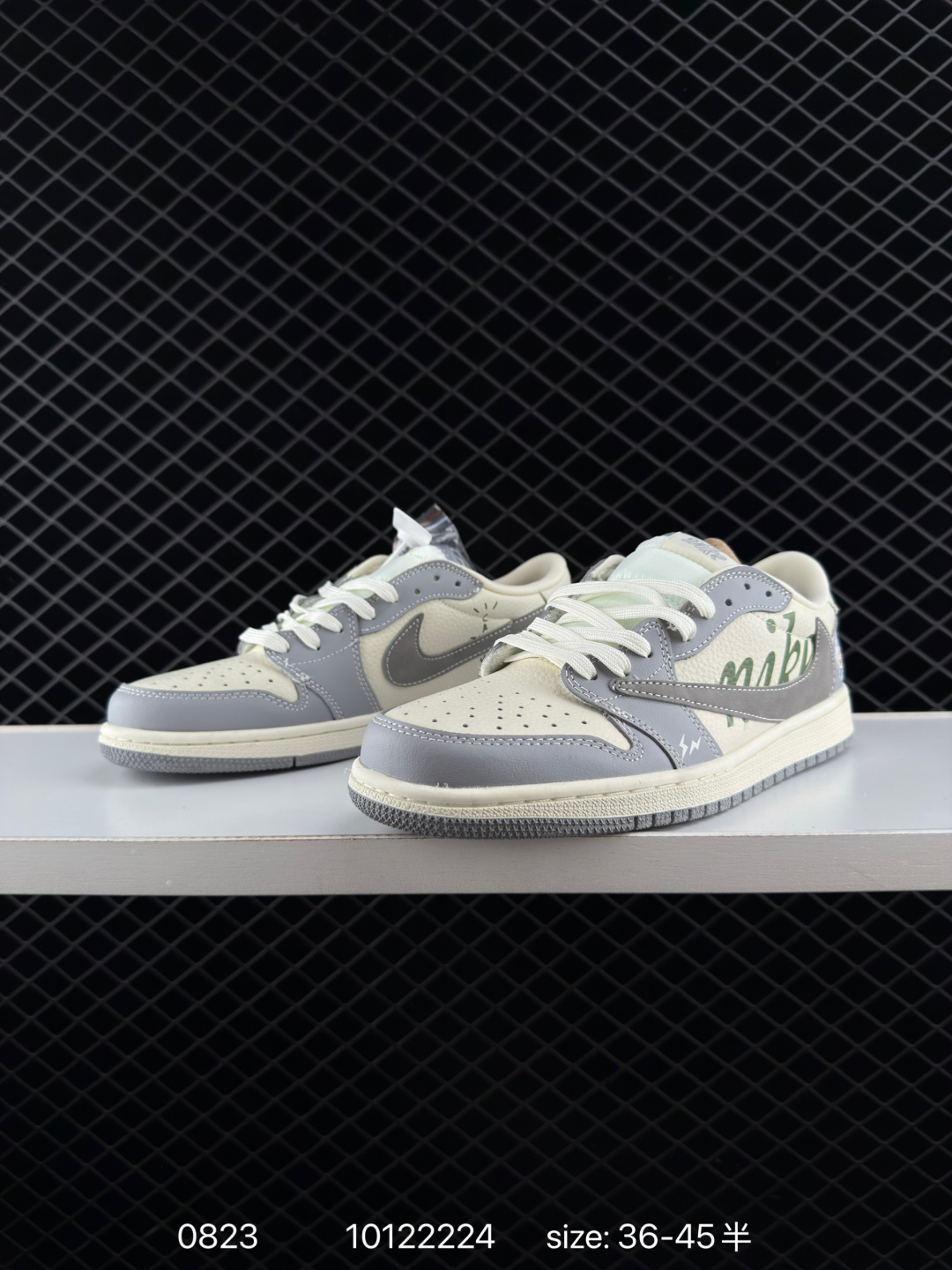 Travis Scott x Air Jordan 1 ” Reverse Mocha “